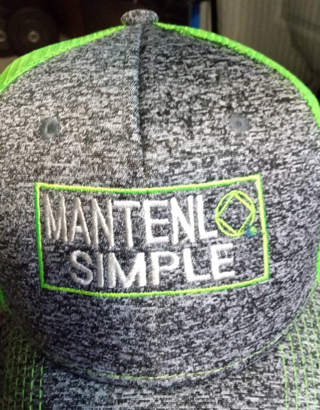 "MANTENLO SIMPLE" Caps