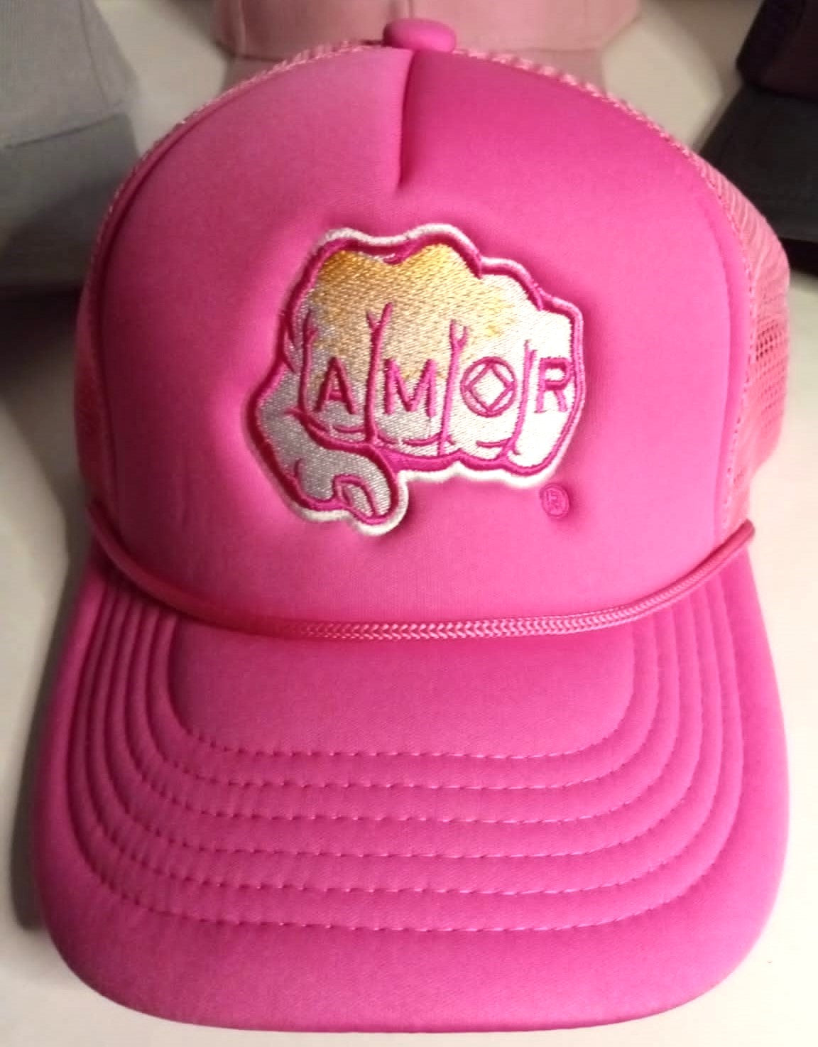 "AMOR" Caps